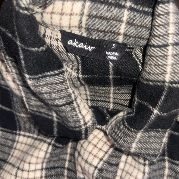 Akair Flannel Plaid long sleeve button up shirt shred hem shaket size S - Picture 4 of 4